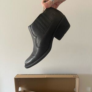 NEW Born Black Wasatch Leather Ankle Boot Women’s 8.5 Western Bootie